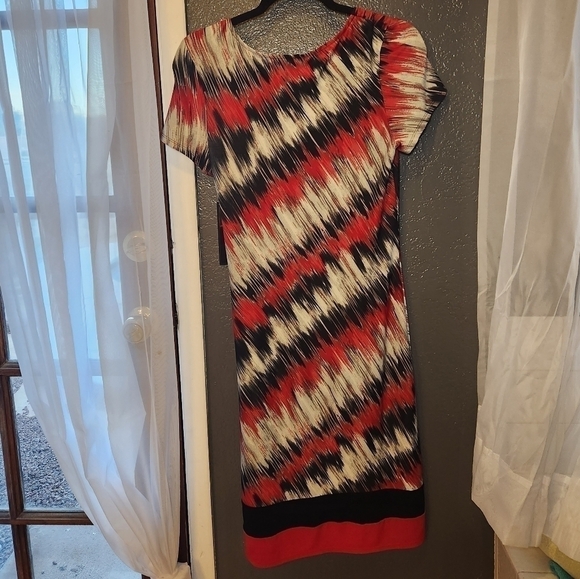 Aa STUDIO AA red, black, and gray tie side dress size medium - Picture 3 of 7